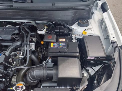 Certified 2025 Hyundai Venue SEL FWD image 16