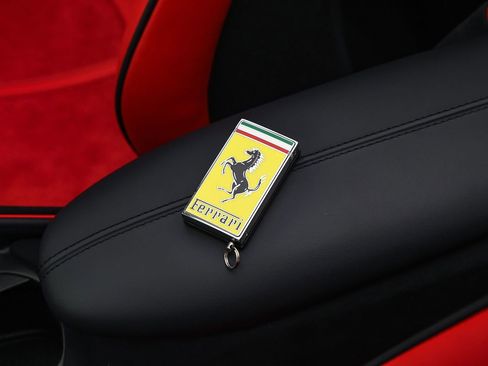 Certified 2025 Ferrari Roma Spider image 21