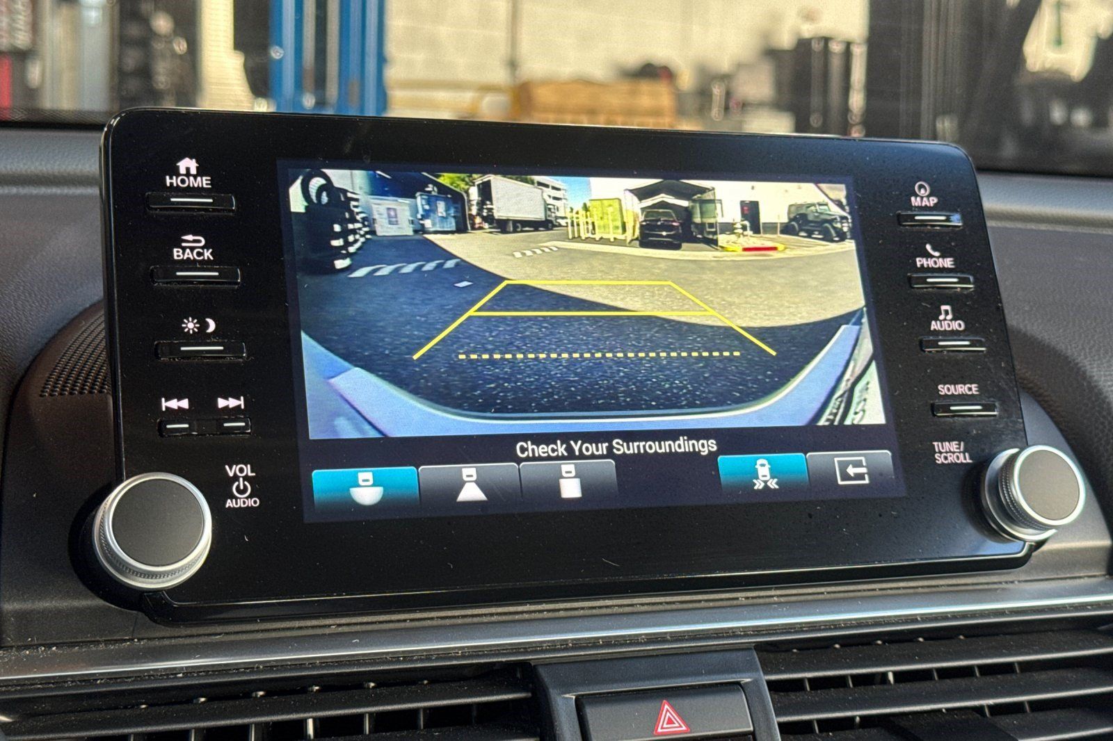 Used 2021 Honda Accord Touring image 19