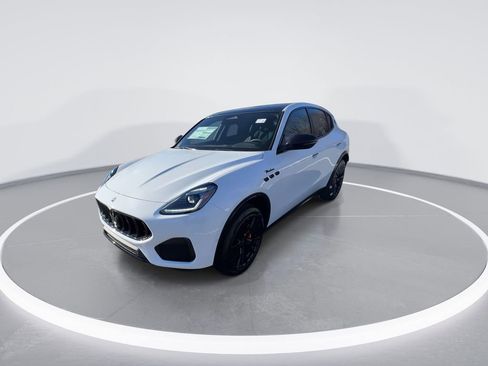 New 2025 Maserati Grecale Modena image 6