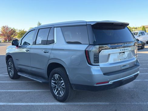 Used 2025 Chevrolet Tahoe LT w/ Comfort Package AWD/4WD image 3