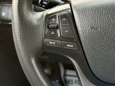 Used 2015 Kia Sorento LX image 20