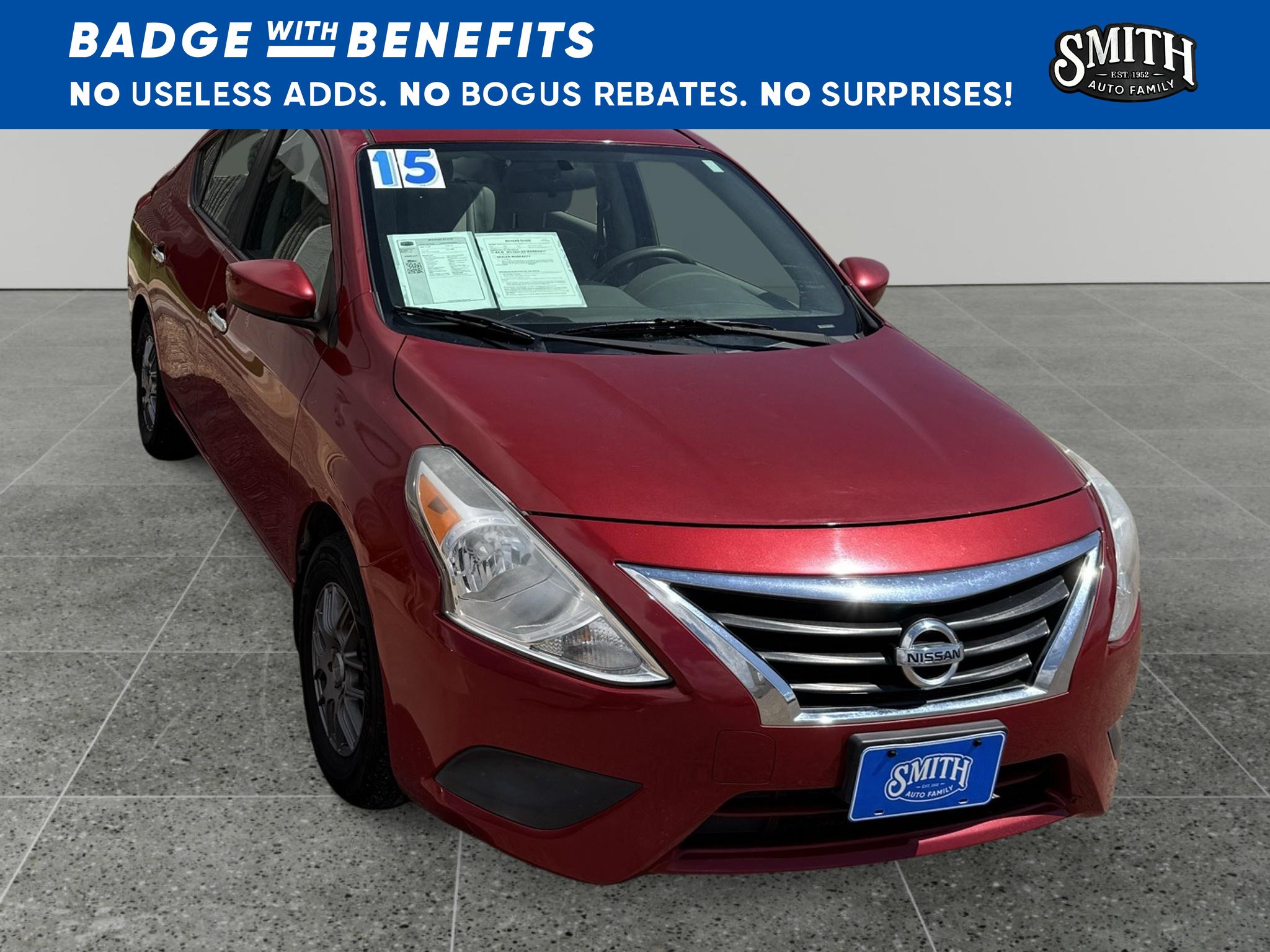 Used 2015 Nissan Versa SV FWD image 3