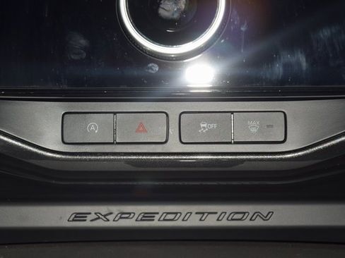 Used 2024 Ford Expedition Timberline image 29