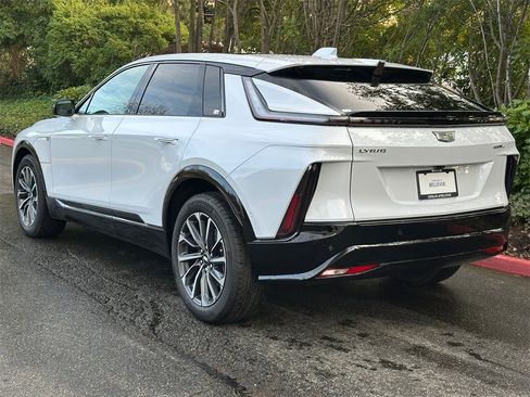 New 2026 Cadillac Lyriq Sport image 3
