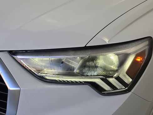 Used 2023 Audi Q3 2.0T Premium w/ Convenience Package image 31