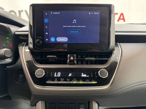 Used 2025 Toyota Corolla Cross AWD Hybrid image 29
