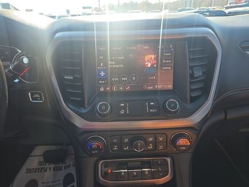 Used 2020 GMC Acadia AT4 w/ GMC Pro Grade Package image 18