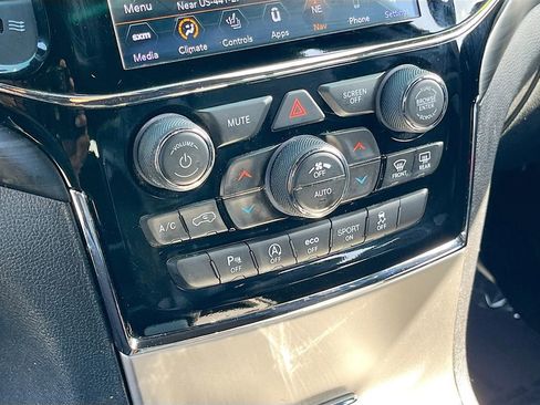 Certified 2020 Jeep Grand Cherokee Altitude image 16