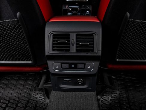 Used 2024 Audi SQ5 Prestige image 27