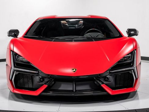 Used 2025 Lamborghini Revuelto image 8