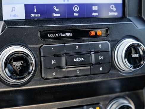 Used 2020 Ford F250 Platinum image 26