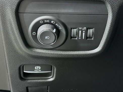 New 2025 Jeep Grand Cherokee Limited image 10