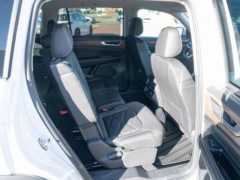 New 2026 Volkswagen Atlas SE image 38