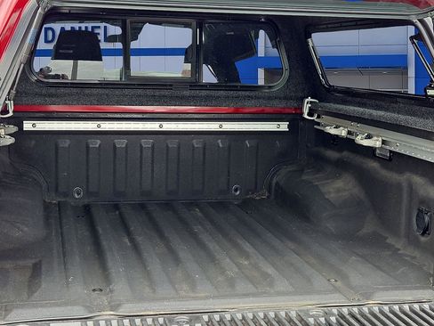 Used 2022 Nissan Frontier PRO-4X AWD/4WD image 8