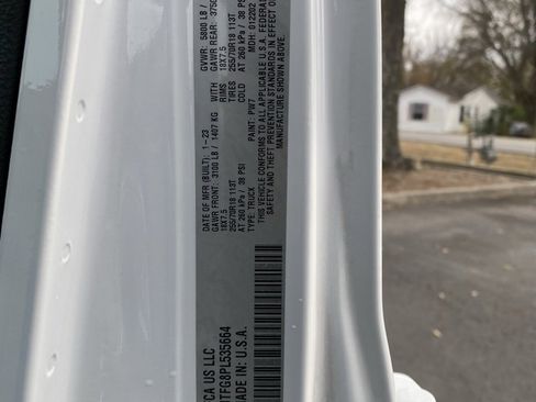 Used 2023 Jeep Gladiator Overland image 14