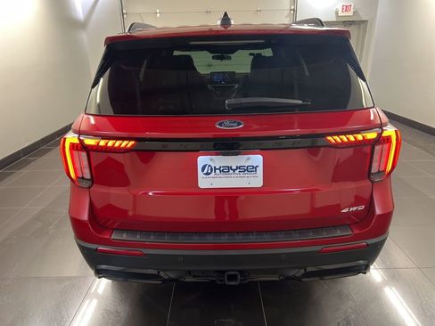 New 2026 Ford Explorer ST-Line image 5