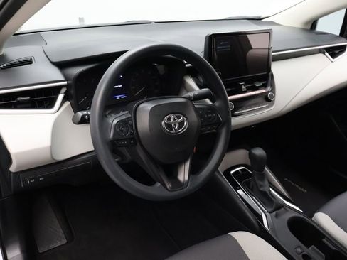Certified 2025 Toyota Corolla LE image 15