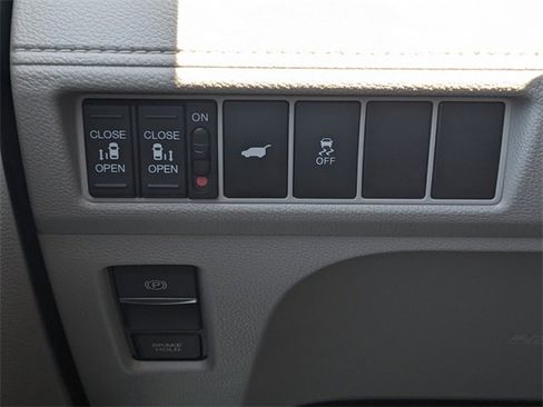 New 2025 Honda Odyssey EX-L image 24