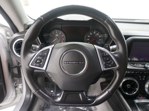 Used 2016 Chevrolet Camaro LT RWD image 18