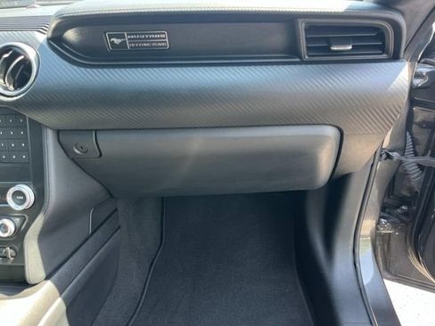 Used 2020 Ford Mustang Coupe RWD image 16