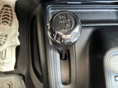 Used 2018 Jeep Wrangler Unlimited Sport S AWD/4WD image 26