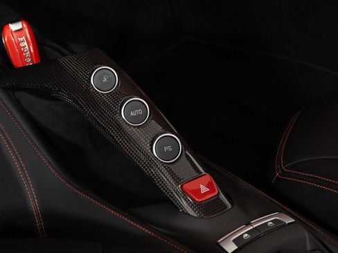 Used 2018 Ferrari 488 Spider RWD image 38