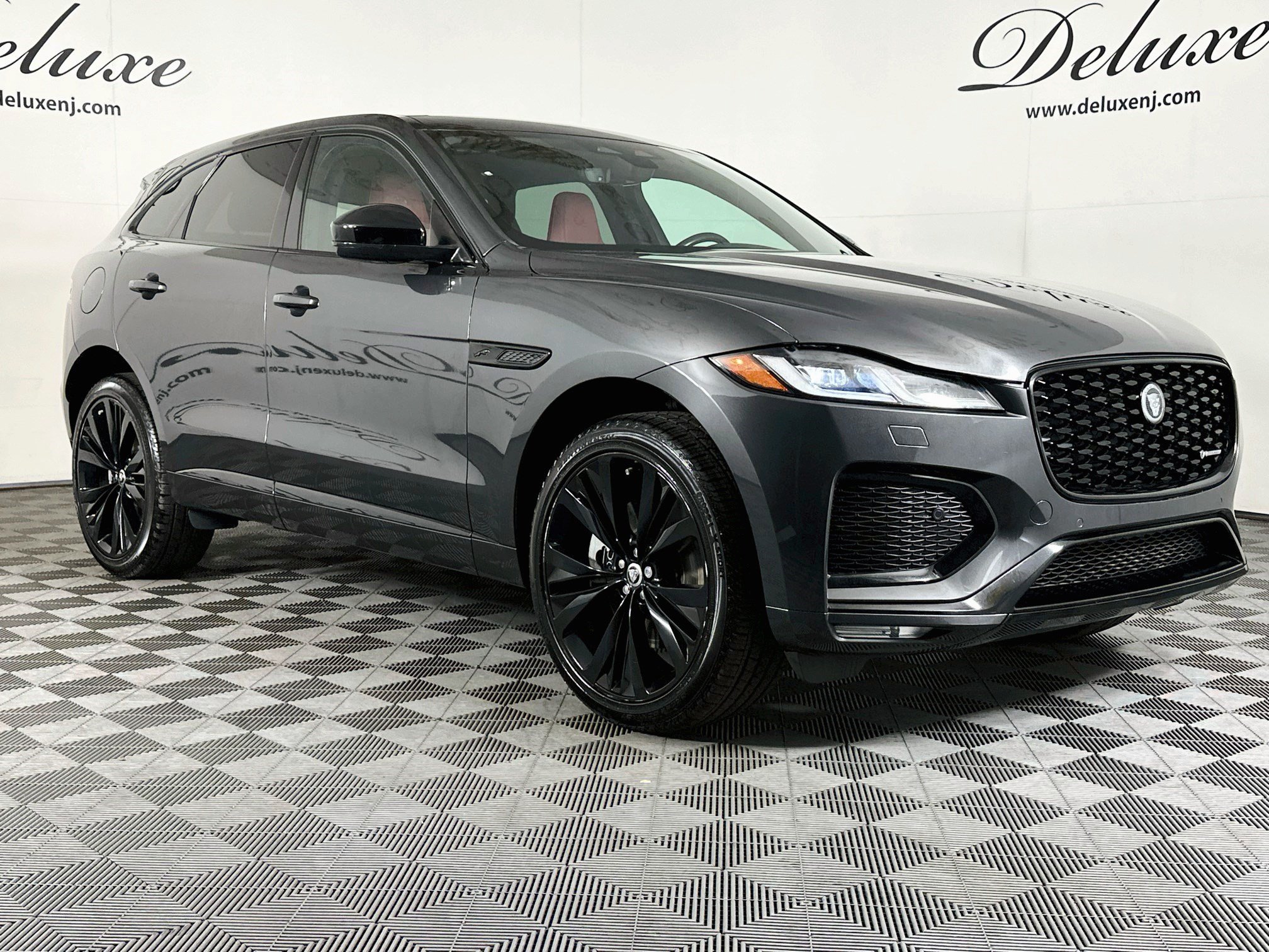 Used 2024 Jaguar F-PACE R-Dynamic S AWD/4WD image 1
