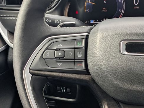 New 2026 Jeep Grand Cherokee Altitude AWD/4WD image 24