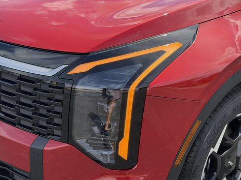 New 2027 Kia Sportage EX FWD image 10