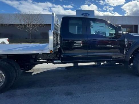 New 2025 Ford F550 4x4 SuperCab Super Duty w/ Snow Plow Prep Package image 9