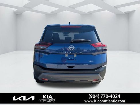 Used 2023 Nissan Rogue SV FWD image 4