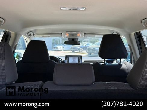 Used 2021 Toyota RAV4 LE AWD/4WD image 19