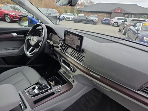 Used 2021 Audi Q5 e Premium Plus w/ Premium Plus Package image 33