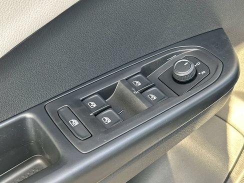 New 2026 Volkswagen Taos S FWD image 17