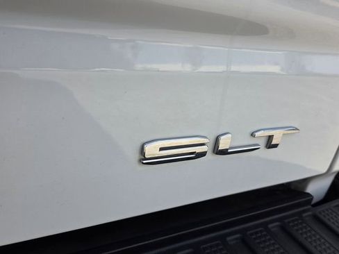 Used 2025 GMC Sierra 1500 SLT image 16