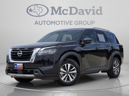 Used 2024 Nissan Pathfinder SL AWD/4WD image 1