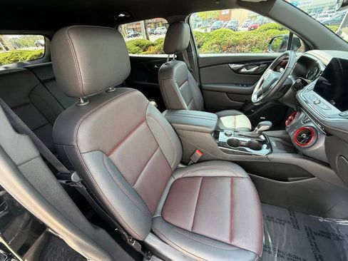 Used 2025 Chevrolet Blazer RS FWD image 41