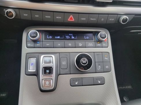 Used 2023 Hyundai Palisade SEL FWD image 26