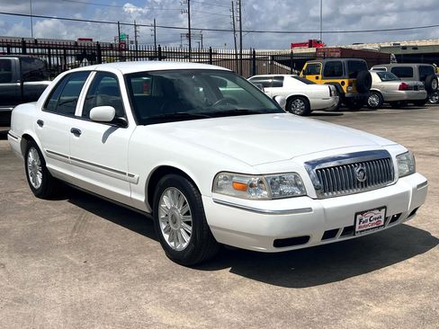 Used 2008 Mercury Grand Marquis LS image 10
