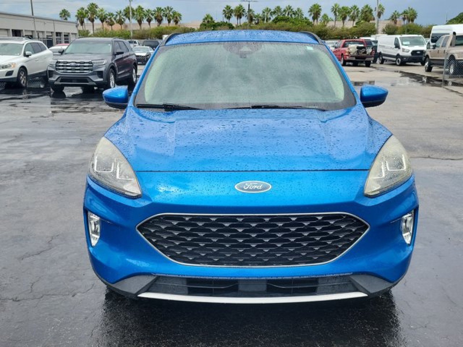 Used 2020 Ford Escape SEL FWD image 2
