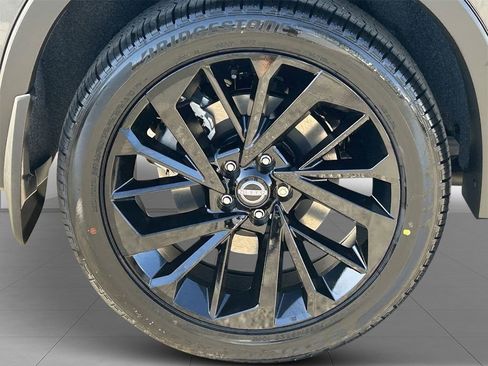 New 2026 Nissan Rogue SL AWD/4WD image 7