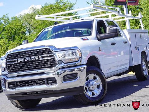 Used 2024 RAM 2500 Tradesman w/ Chrome Appearance Group AWD/4WD image 21