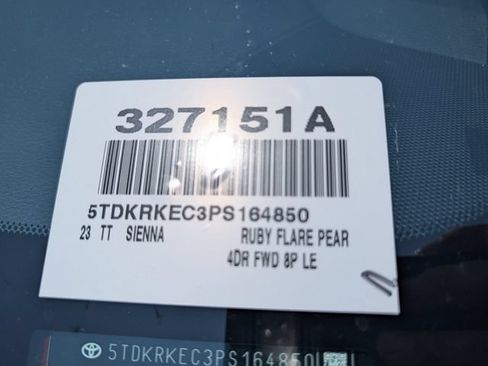 Used 2023 Toyota Sienna LE FWD image 35