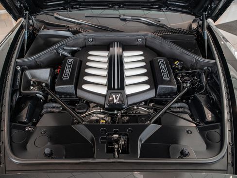 Used 2018 Rolls-Royce Ghost image 14