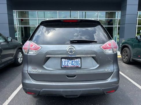 Used 2016 Nissan Rogue SV w/ SV Premium Package FWD image 10