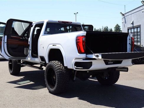 Used 2024 GMC Sierra 3500 Denali Ultimate AWD/4WD image 39