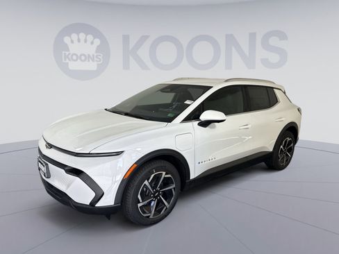 New 2026 Chevrolet Equinox EV LT image 1