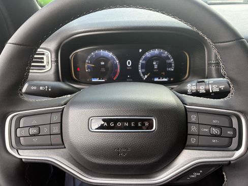 New 2025 Jeep Wagoneer L Series II w/ Convenience Group I AWD/4WD image 14