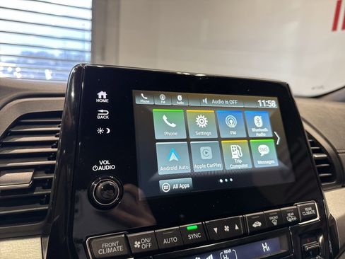 Used 2023 Honda Odyssey Sport image 18